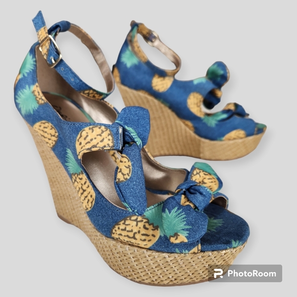 Qupid Pin-up, Retired "BluePineapple" Wedge Sandals size 6.5 NWOT - Picture 7 of 11